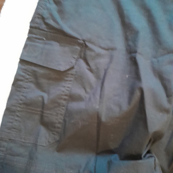 Chaps men cargo short NWT - Picture 4 of 7